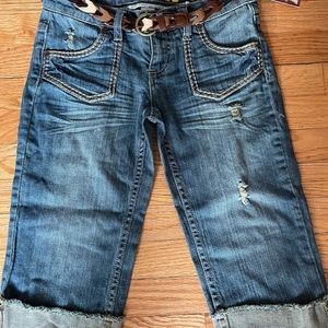 Juniors size 3 jeans cuffed capri - new!